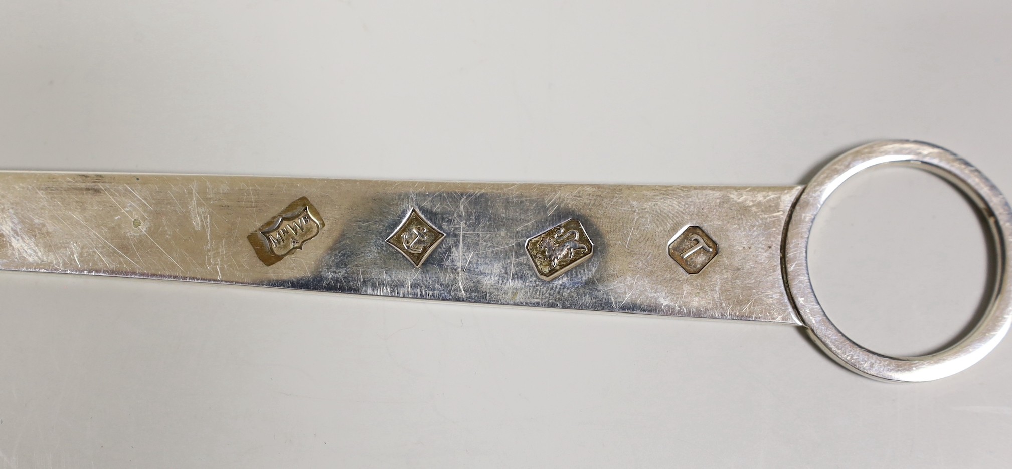 A modern cased Mappin & Webb silver paperknife, Birmingham, 1993, 28.4cm, 97 grams.